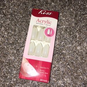 Kiss Makeup - KISS NAILS 2 PK Kiss Makeup - KISS NAILS 2 PK